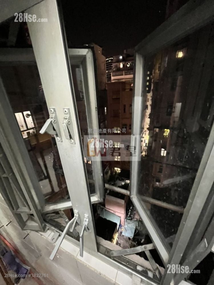 鸿添大楼 租盘 开放式间隔 , 1 浴室 130 平方尺