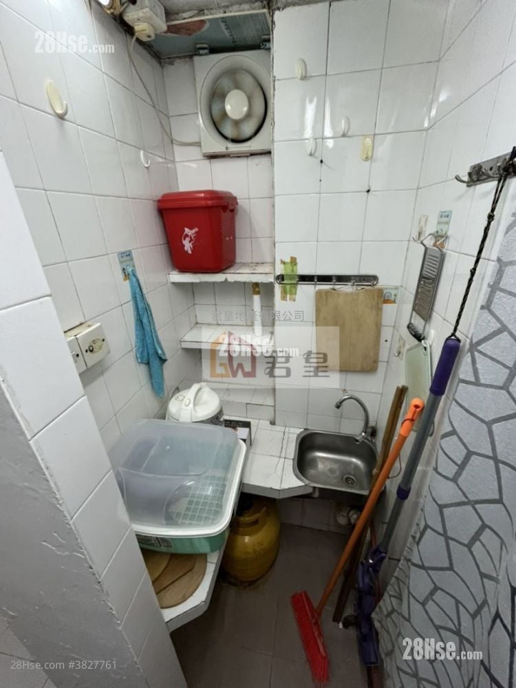 鸿添大楼 租盘 开放式间隔 , 1 浴室 130 平方尺