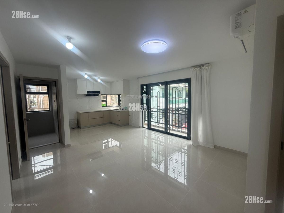 村屋 租盘 3 房 , 2 浴室 630 平方尺