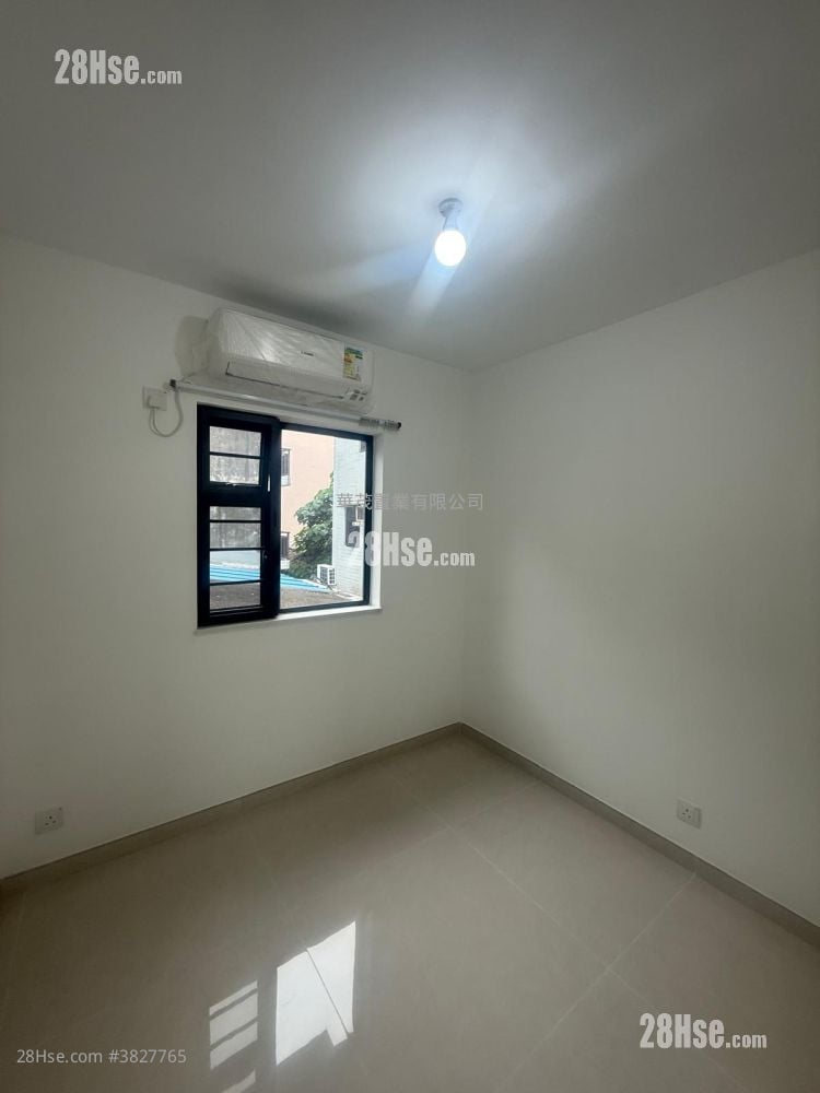 村屋 租盘 3 房 , 2 浴室 630 平方尺