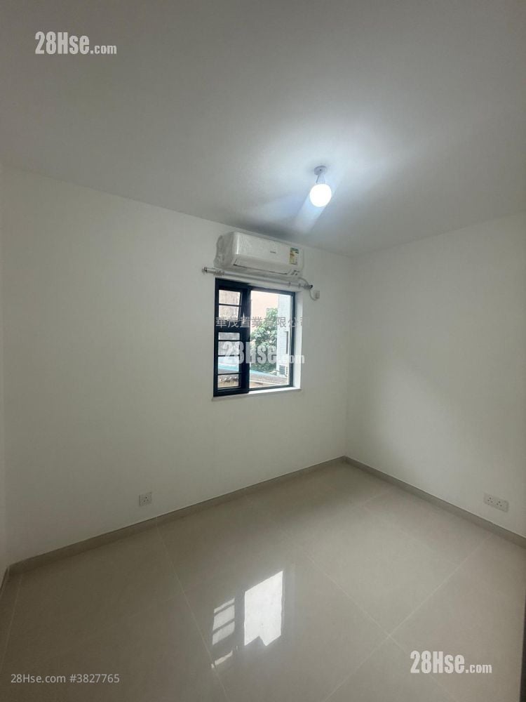 村屋 租盘 3 房 , 2 浴室 630 平方尺