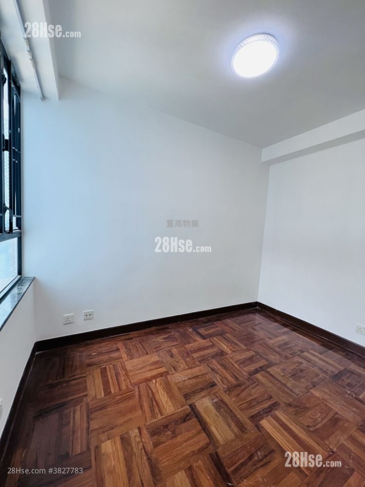 Jubilant Place Sell 2 Bedrooms , 1 Bathroom 566 ft²