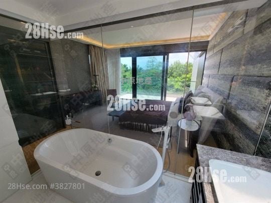 Peak Castle Sell 3 Bedrooms 2,836 ft²