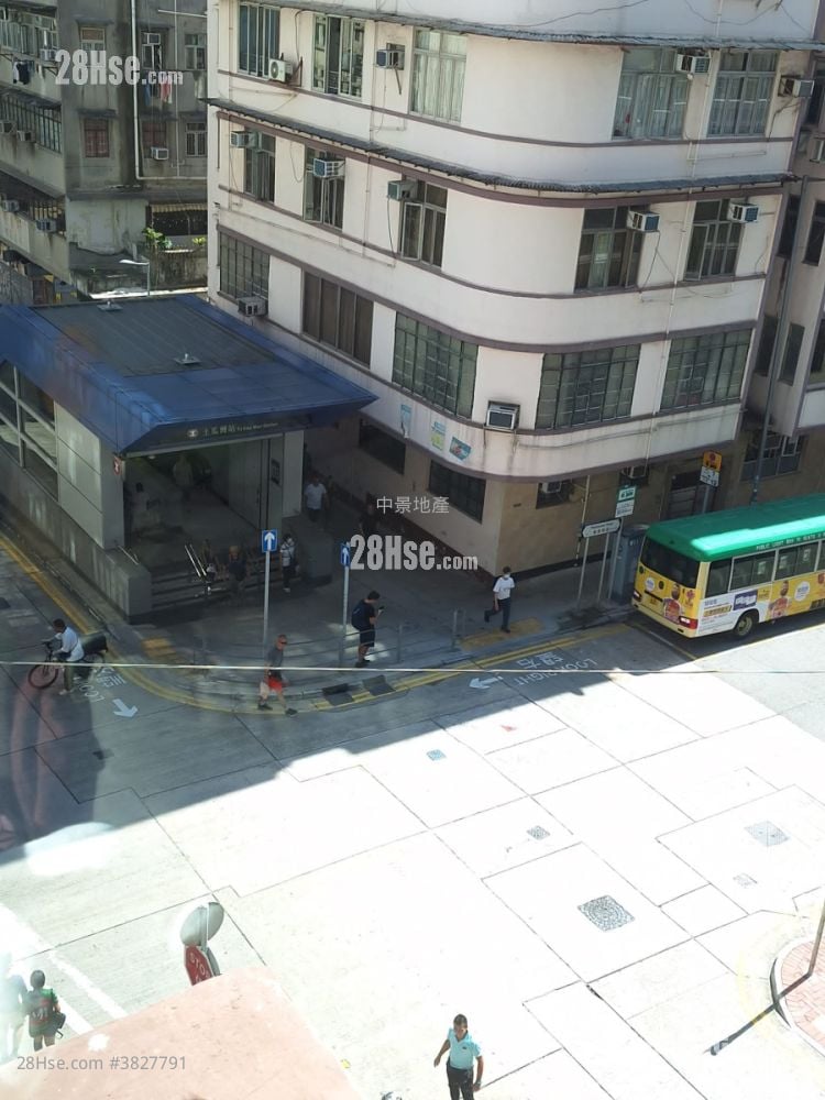 Maxim Mansion Sell 2 Bedrooms , 2 Bathrooms 524 ft²