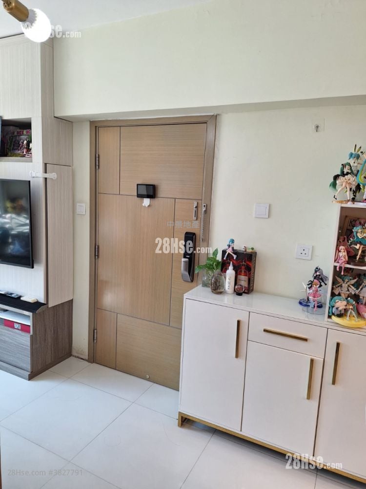 Maxim Mansion Sell 2 Bedrooms , 2 Bathrooms 524 ft²