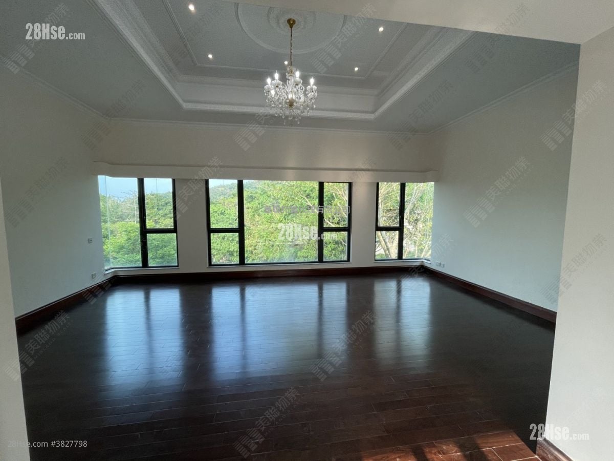 Constellation Cove Sell 3 Bedrooms 2,216 ft²