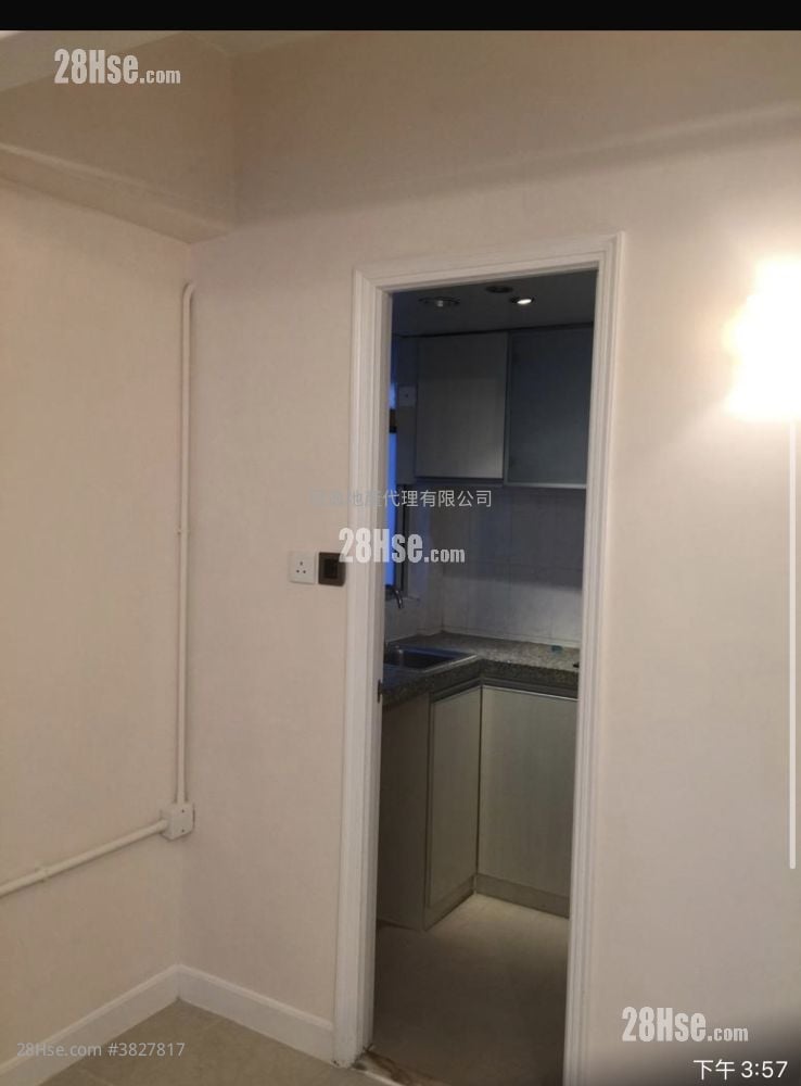 Victoria Mansion Rental 2 Bedrooms , 1 Bathroom 306 ft²