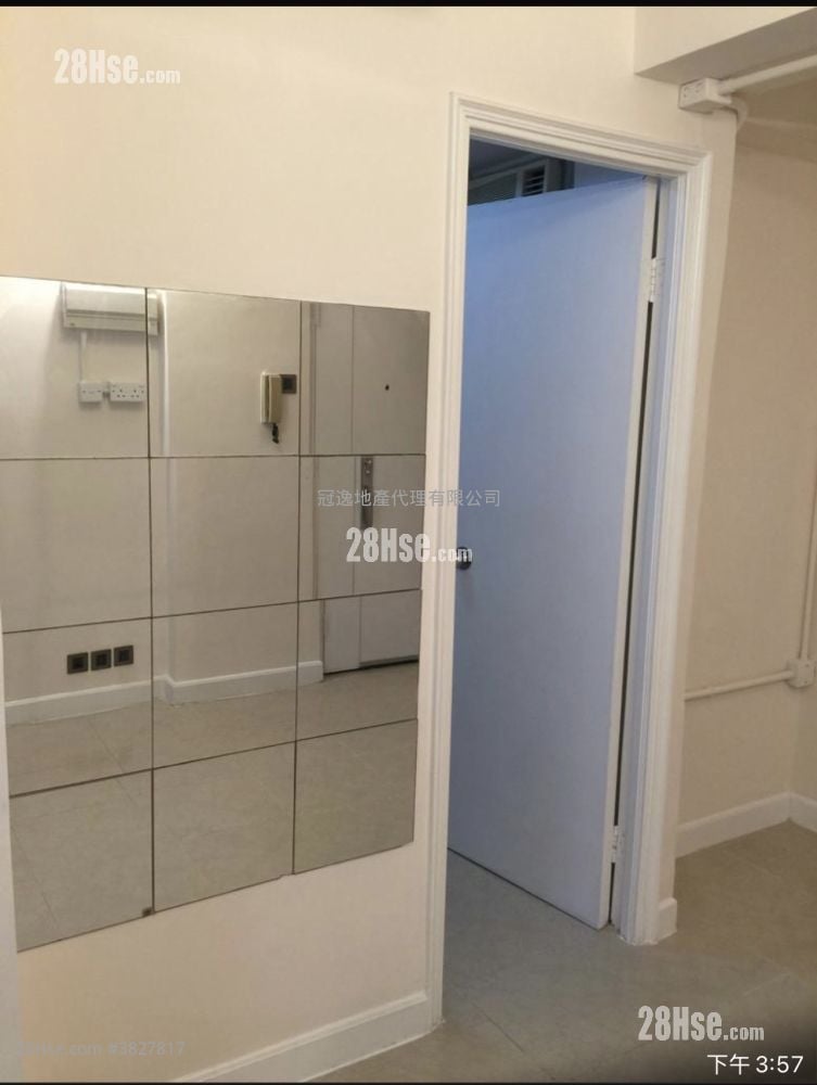 Victoria Mansion Rental 2 Bedrooms , 1 Bathroom 306 ft²