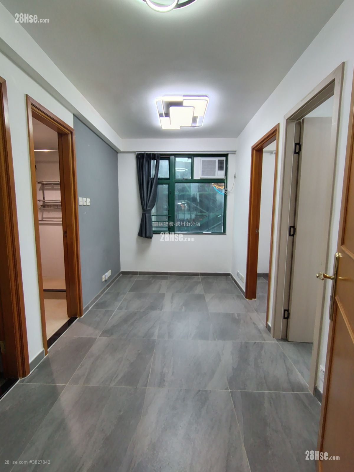 Milan Place Rental 2 Bedrooms , 1 Bathroom 315 ft²