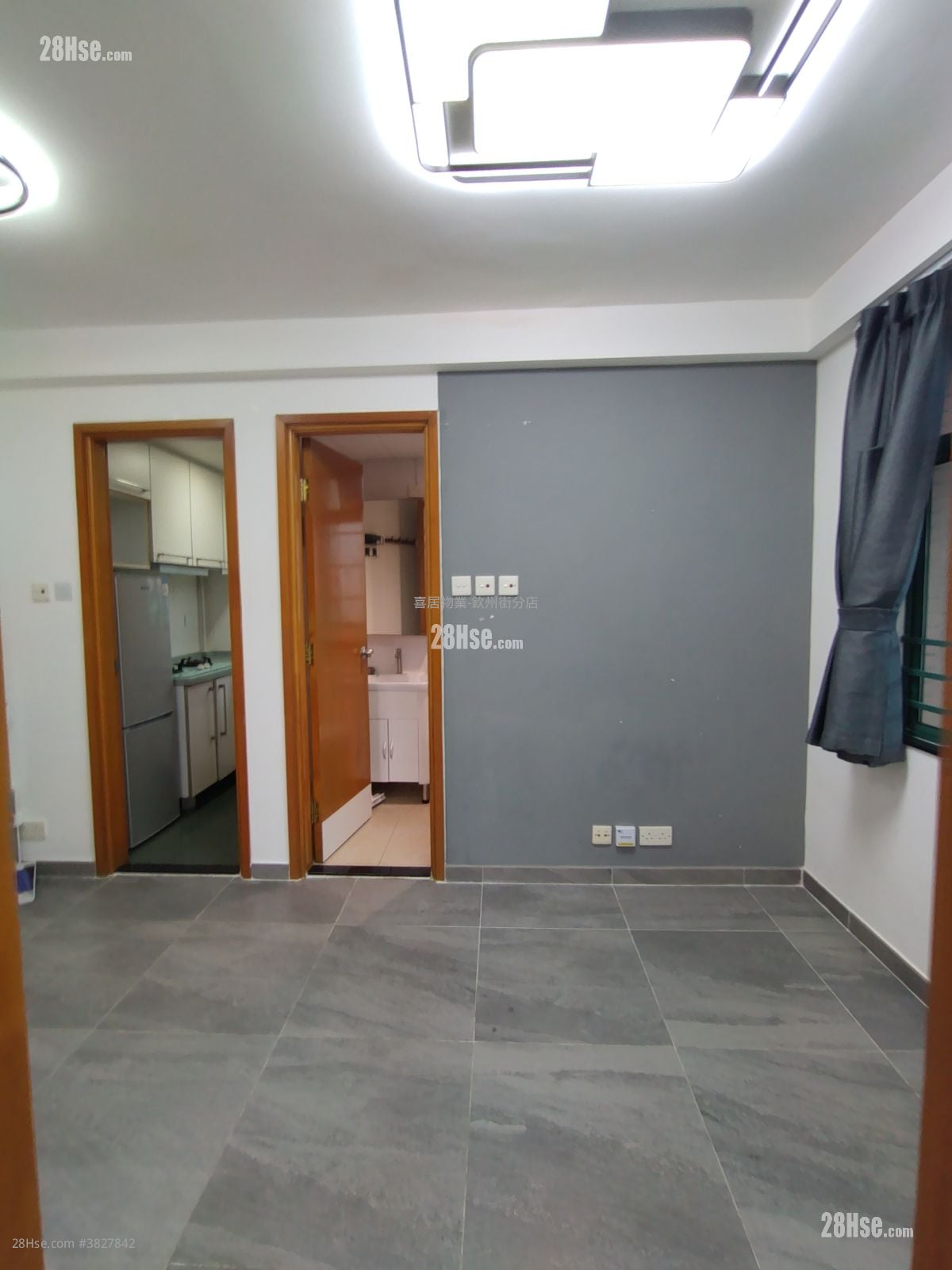 Milan Place Rental 2 Bedrooms , 1 Bathroom 315 ft²