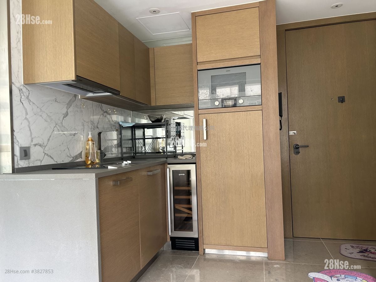 Eight South Lane(南里8号) 售盘 1 房 , 1 浴室 315 平方尺