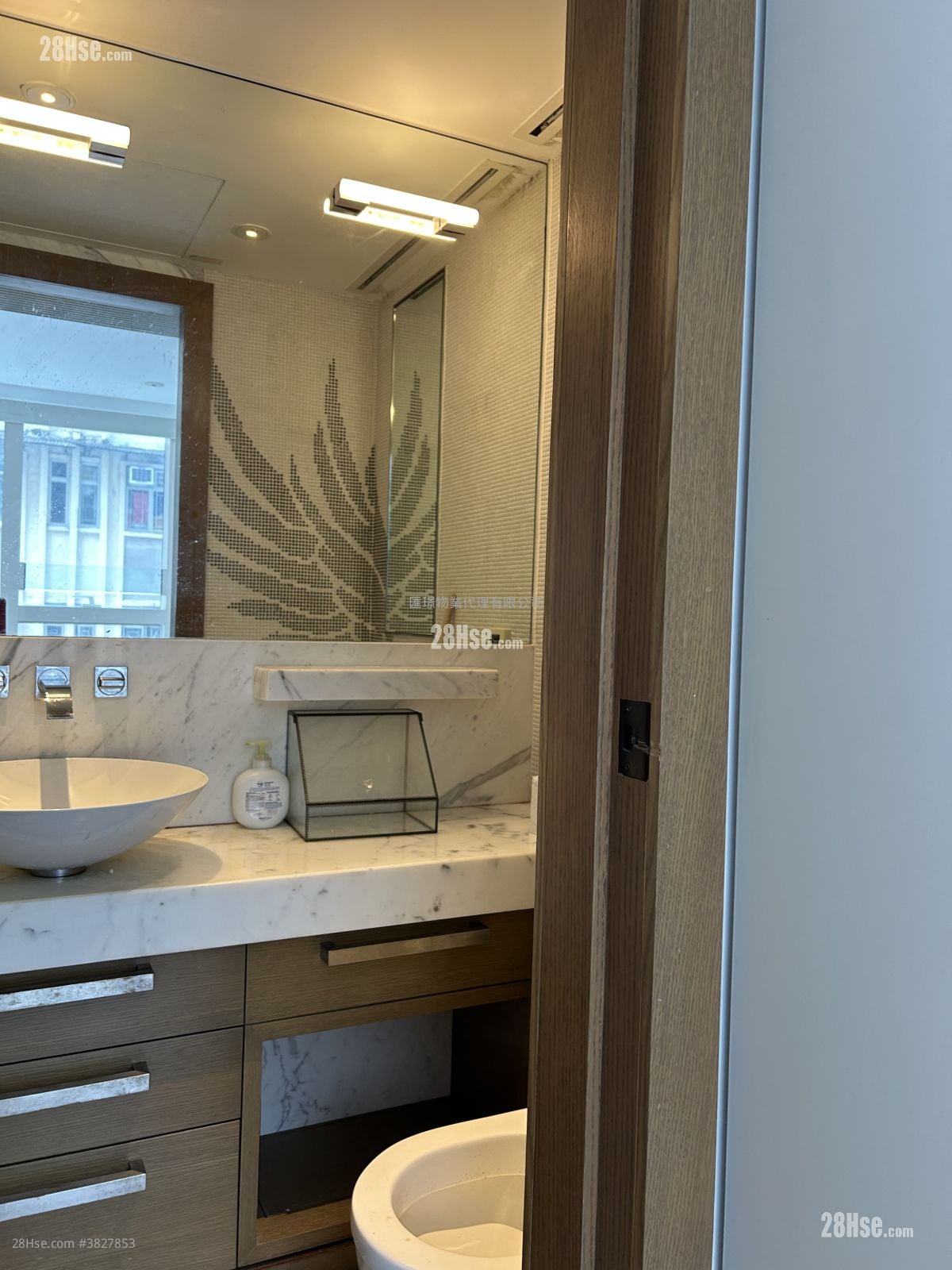 Eight South Lane(南里8号) 售盘 1 房 , 1 浴室 315 平方尺