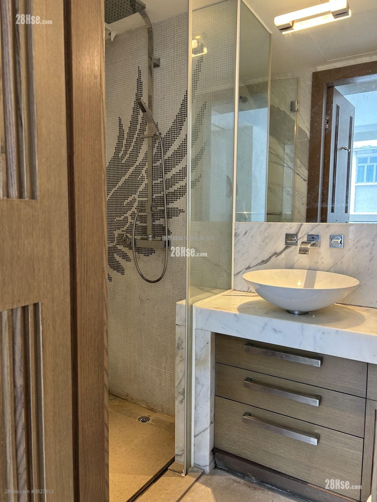 Eight South Lane(南里8号) 售盘 1 房 , 1 浴室 315 平方尺