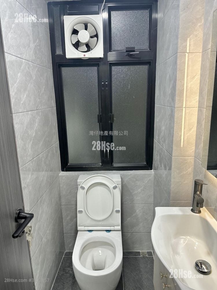 Golden Jubilee House Sell 3 Bedrooms , 2 Bathrooms 616 ft²