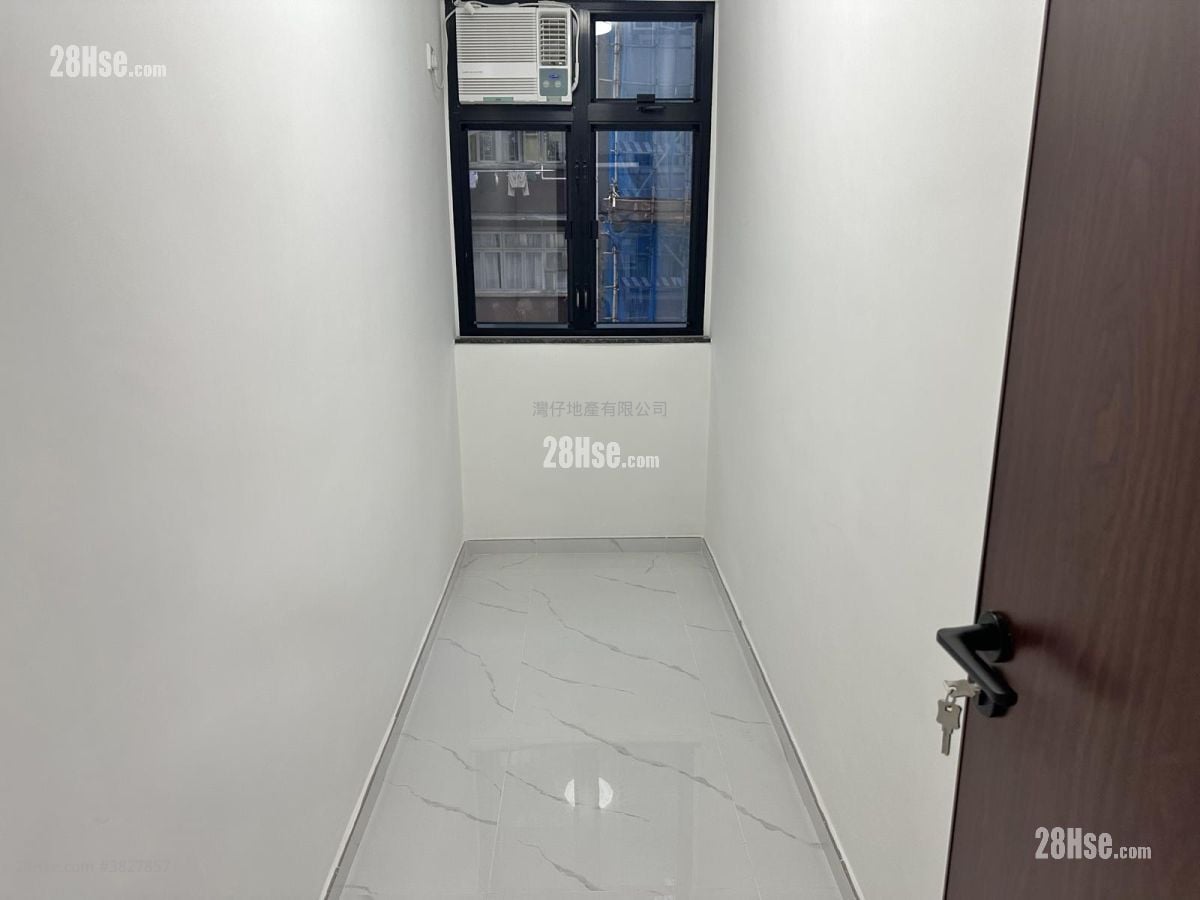 Golden Jubilee House Sell 3 Bedrooms , 2 Bathrooms 616 ft²