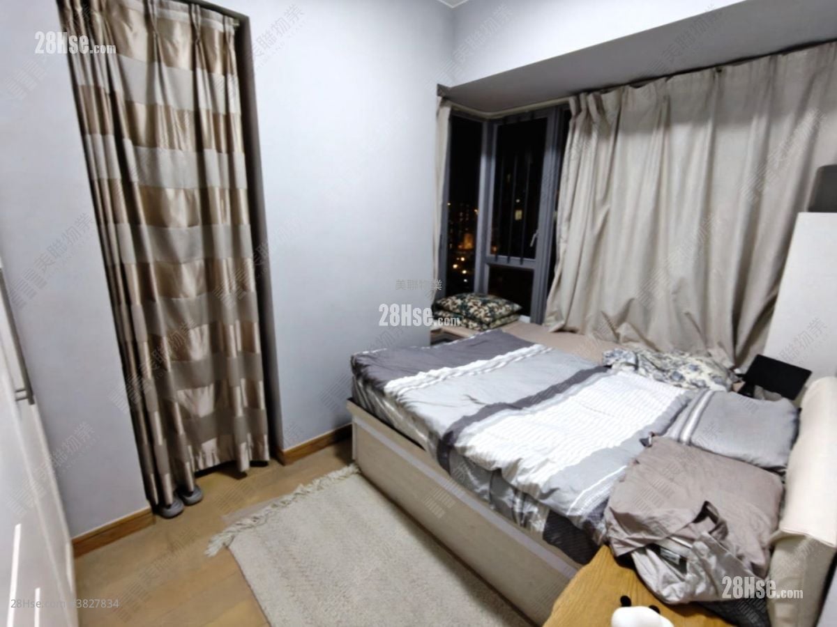 The Reach Sell 2 Bedrooms , 1 Bathroom 443 ft²