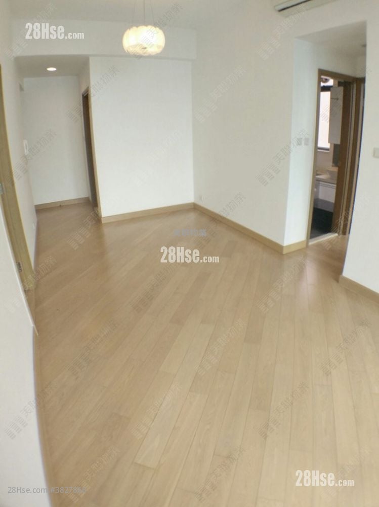 Yoho Midtown Rental 3 Bedrooms , 2 Bathrooms 693 ft²