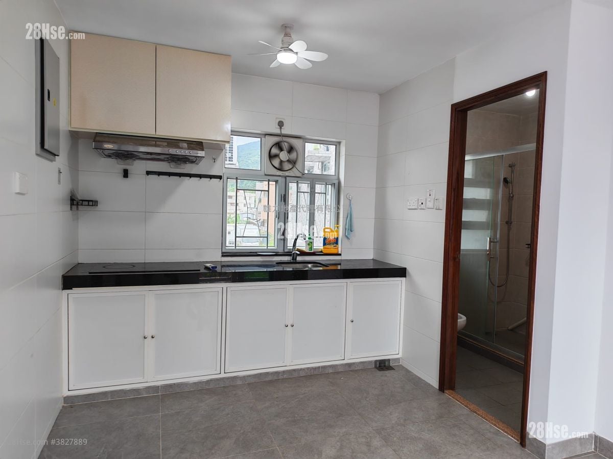 村屋 租盘 2 房 , 2 浴室 630 平方尺