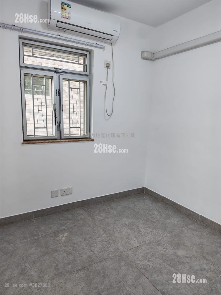 村屋 租盘 2 房 , 2 浴室 630 平方尺