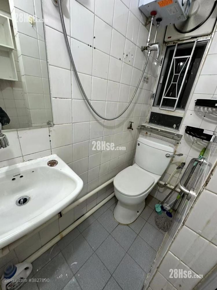 Hoi Tao Building Sell 1 Bedroom , 1 Bathroom 262 ft²