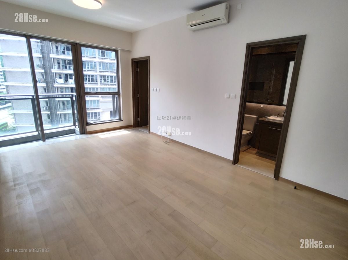 The Austin Sell Studio , 1 Bathroom 360 ft²