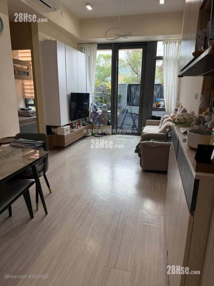 The Regent Sell 3 Bedrooms 811 ft²