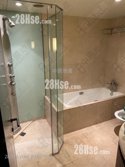 君臨天下 售盤 3 房 , 3 浴室 1,049 平方呎