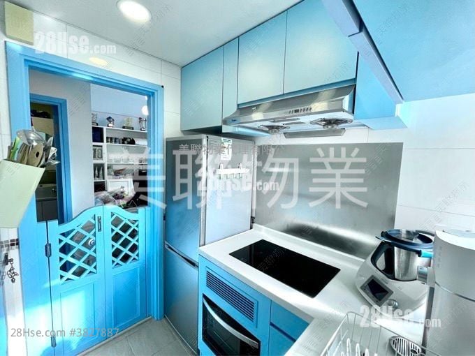 时尚华庭 售盘 1 房 , 1 浴室 335 平方尺