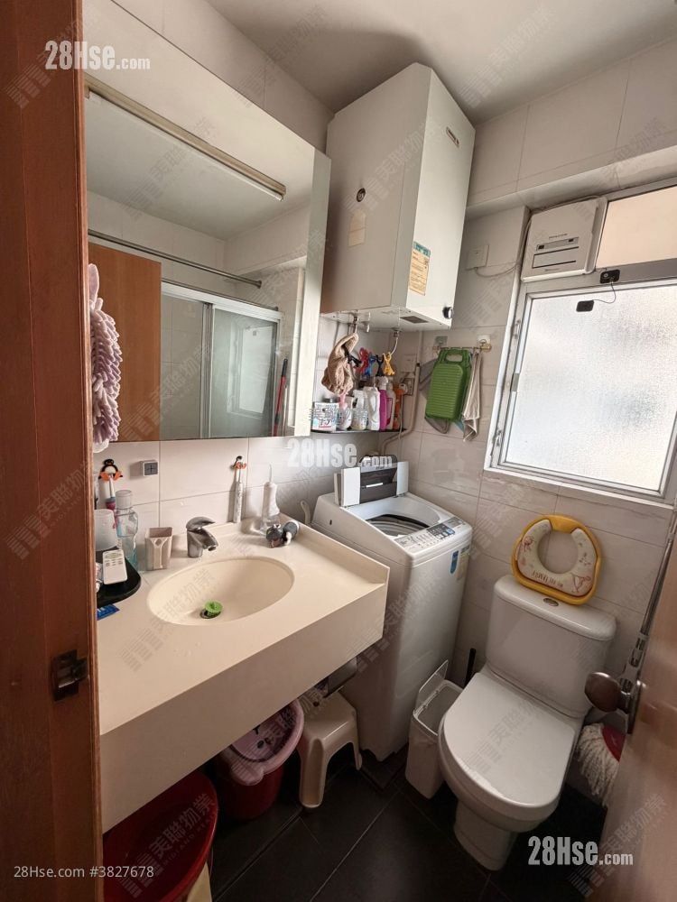 Tsui Lai Garden Sell 3 Bedrooms 590 ft²