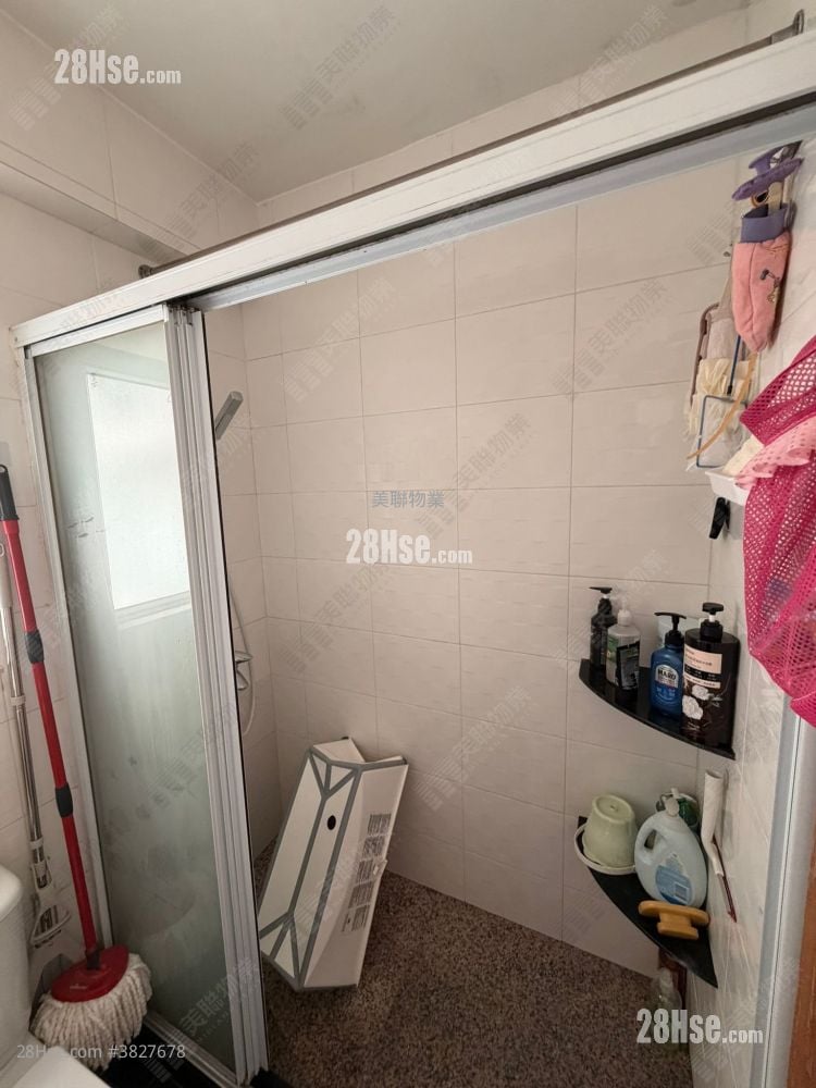 Tsui Lai Garden Sell 3 Bedrooms 590 ft²