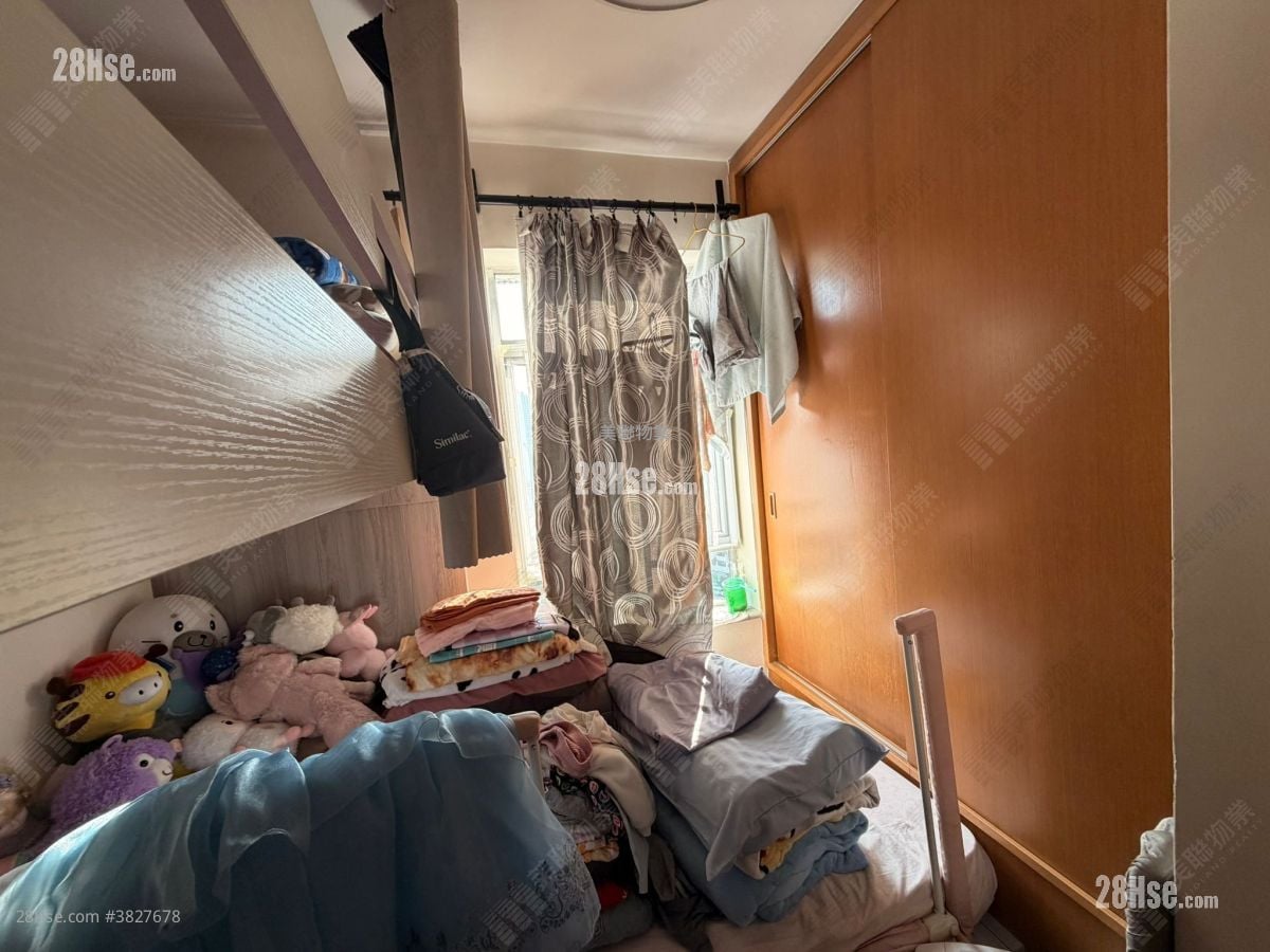 Tsui Lai Garden Sell 3 Bedrooms 590 ft²