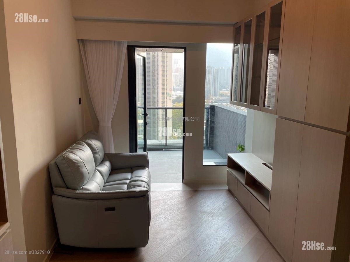 厅: 柏傲庄 售盘 2 房 393 平方尺