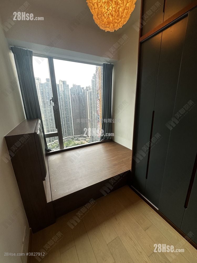 Malibu Sell 2 Bedrooms , 1 Bathroom 459 ft²