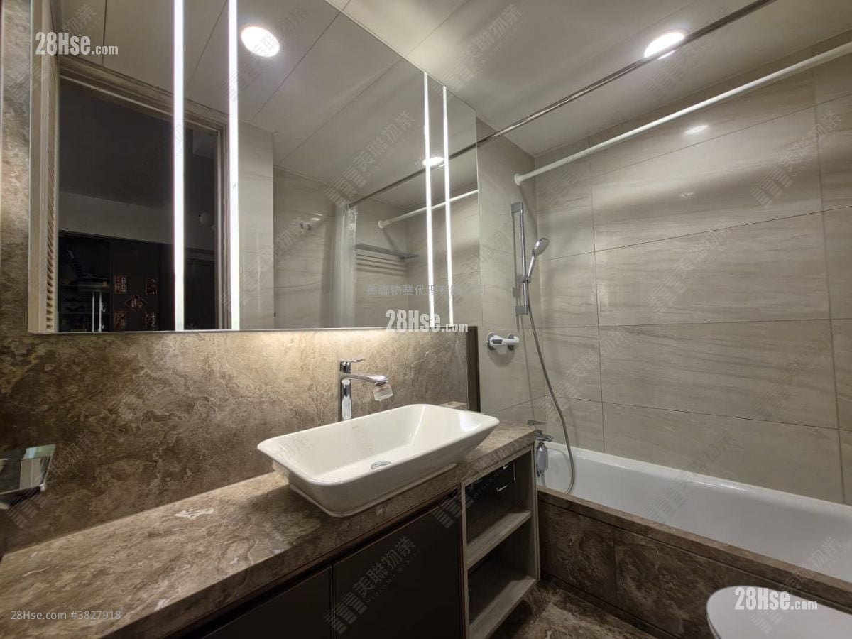 Sea To Sky Sell 2 Bedrooms , 1 Bathroom 468 ft²