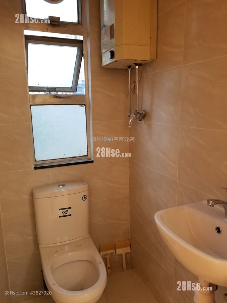 冠荣大厦 租盘 2 房 , 1 浴室 260 平方尺