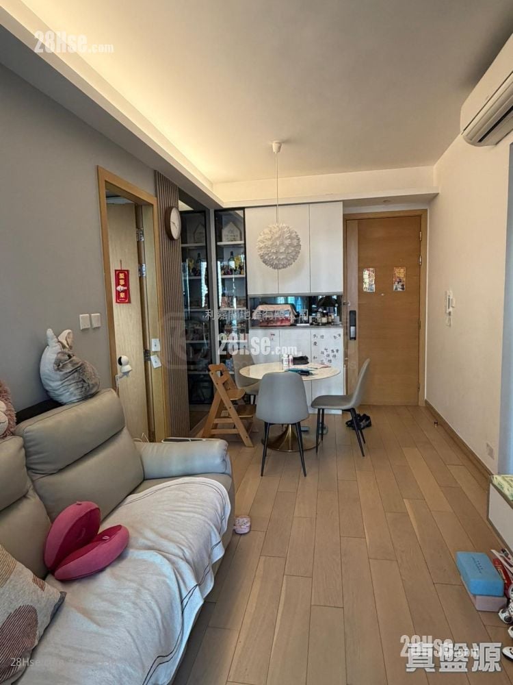 The Parkside Sell 2 Bedrooms , 1 Bathroom 510 ft²