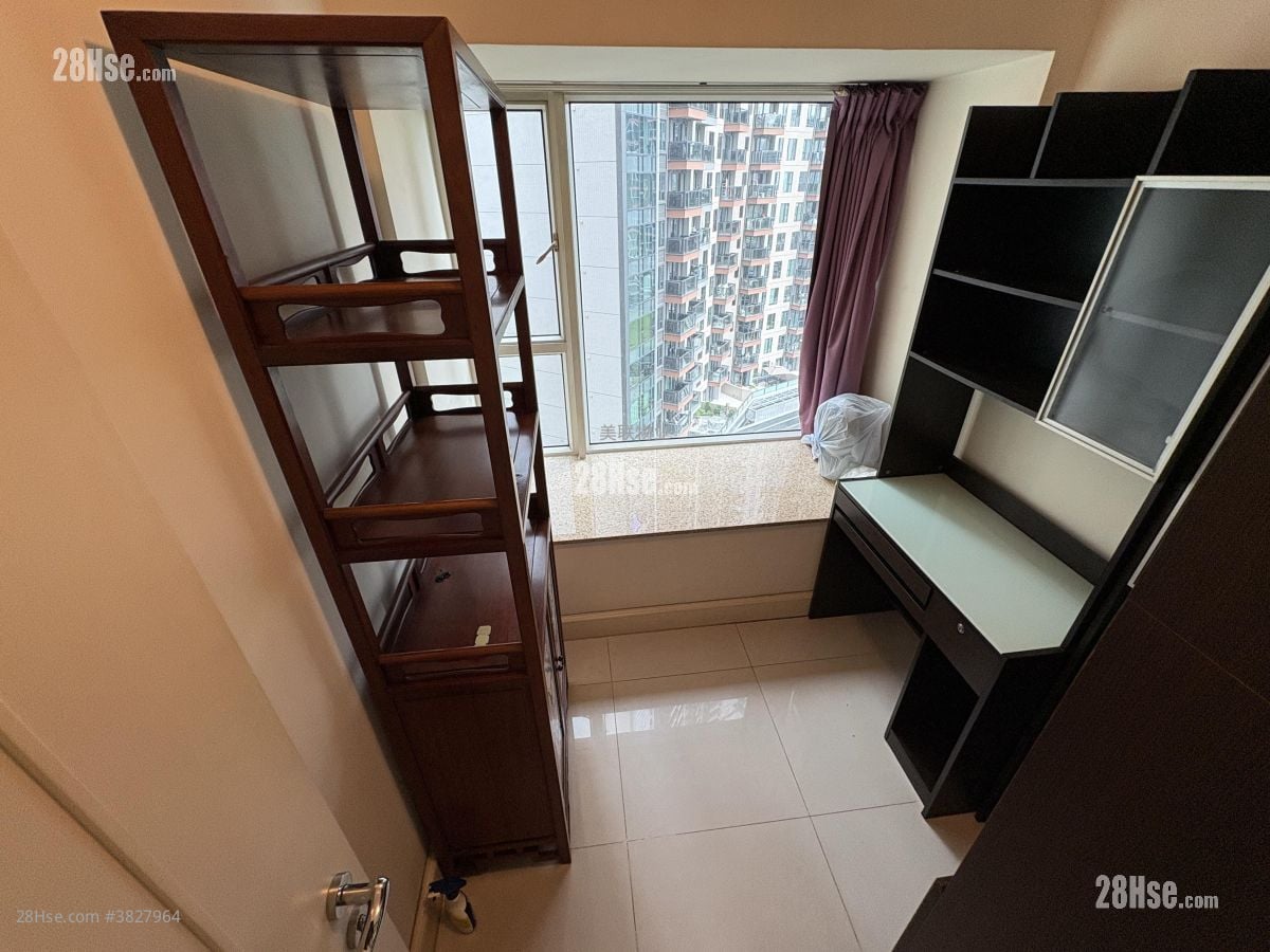 睡房 2: 栢慧豪園 售盤 3 房 , 2 浴室 712 平方呎