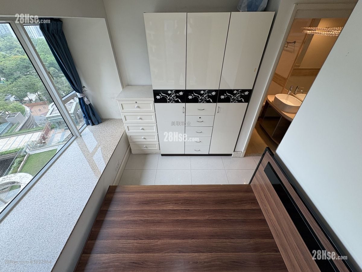 主人房: 栢慧豪園 售盤 3 房 , 2 浴室 712 平方呎