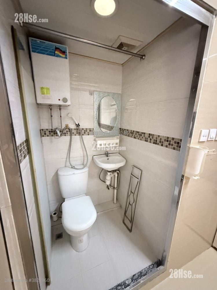 唐楼 租盘 150 平方尺