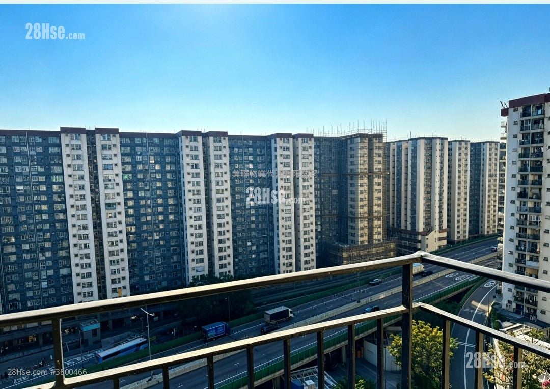 Mei Foo Sun Chuen Sell 3 Bedrooms 903 ft²