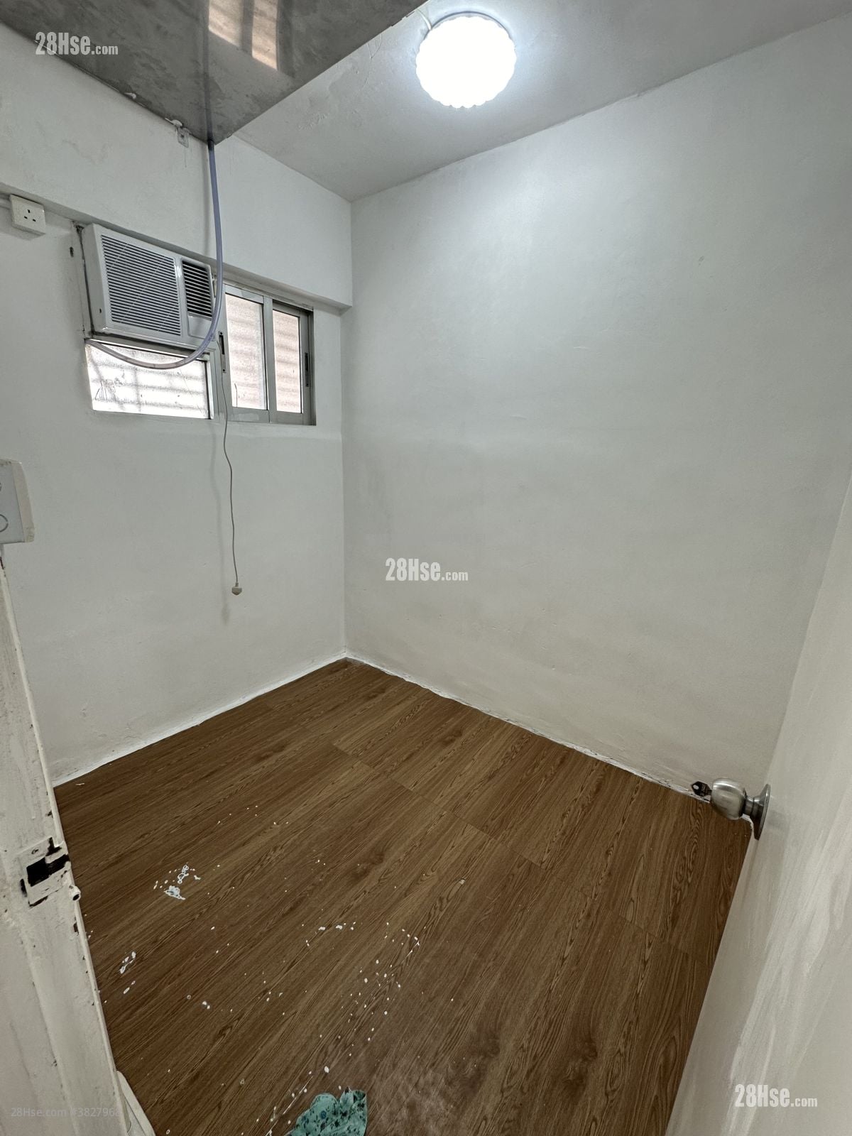 5 Pitt Street Rental 3 Bedrooms , 1 Bathroom 500 ft²