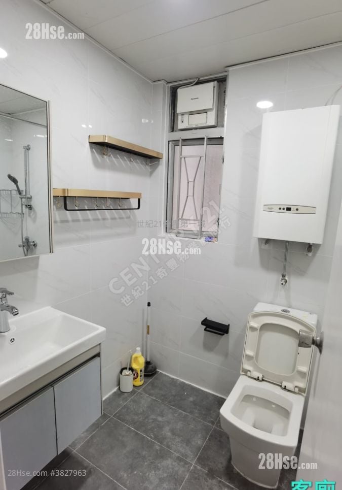 Pictorial Garden Sell 646 ft²