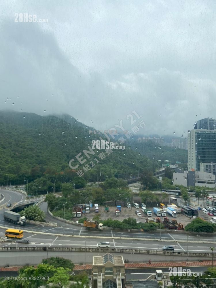 Pictorial Garden Sell 646 ft²