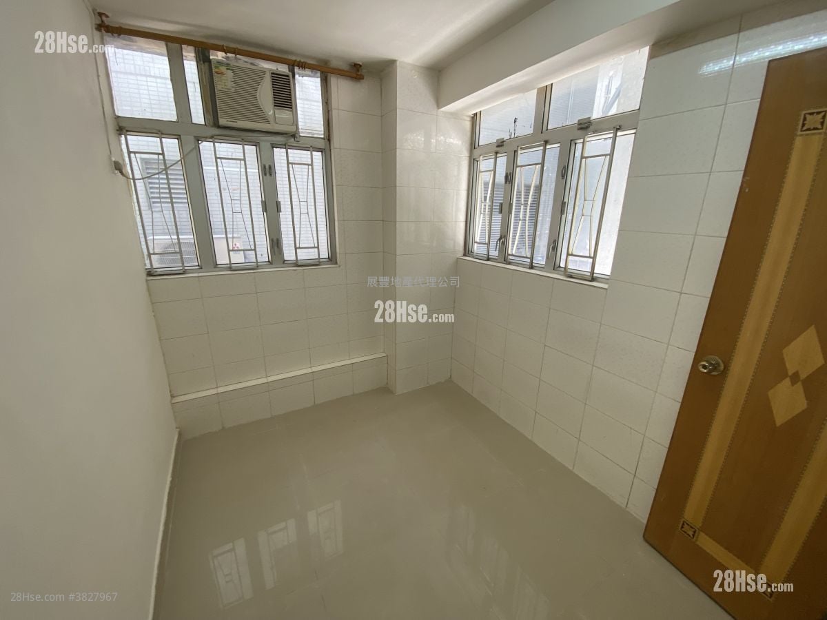 329-331 Castle Peak Road Sell 5+ Bedrooms , 5+ Bathrooms 354 ft²