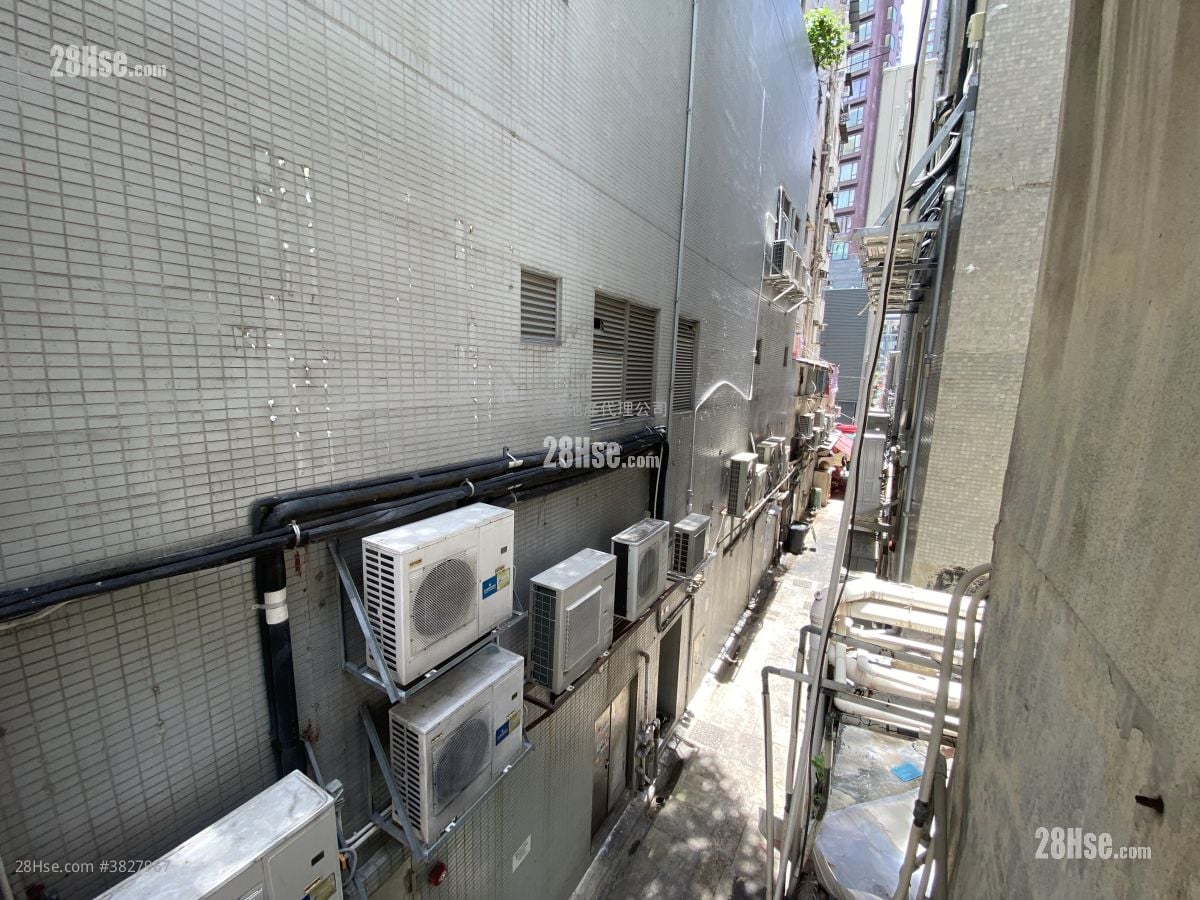 329-331 Castle Peak Road Sell 5+ Bedrooms , 5+ Bathrooms 354 ft²