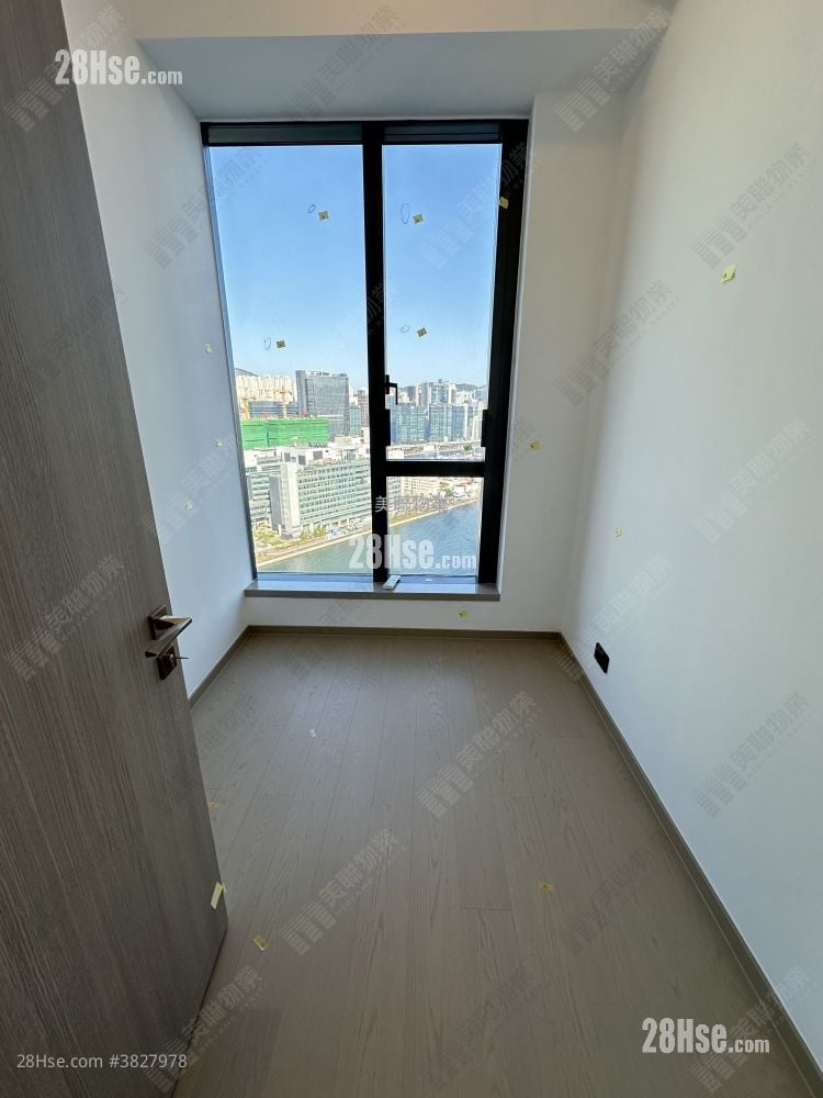 bedroom 1: Kt Marina Rental 3 Bedrooms , 2 Bathrooms 586 ft²