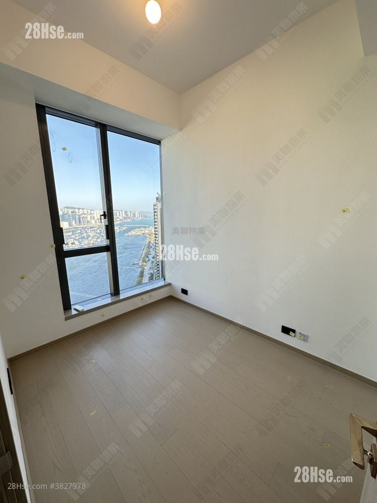 master room: Kt Marina Rental 3 Bedrooms , 2 Bathrooms 586 ft²