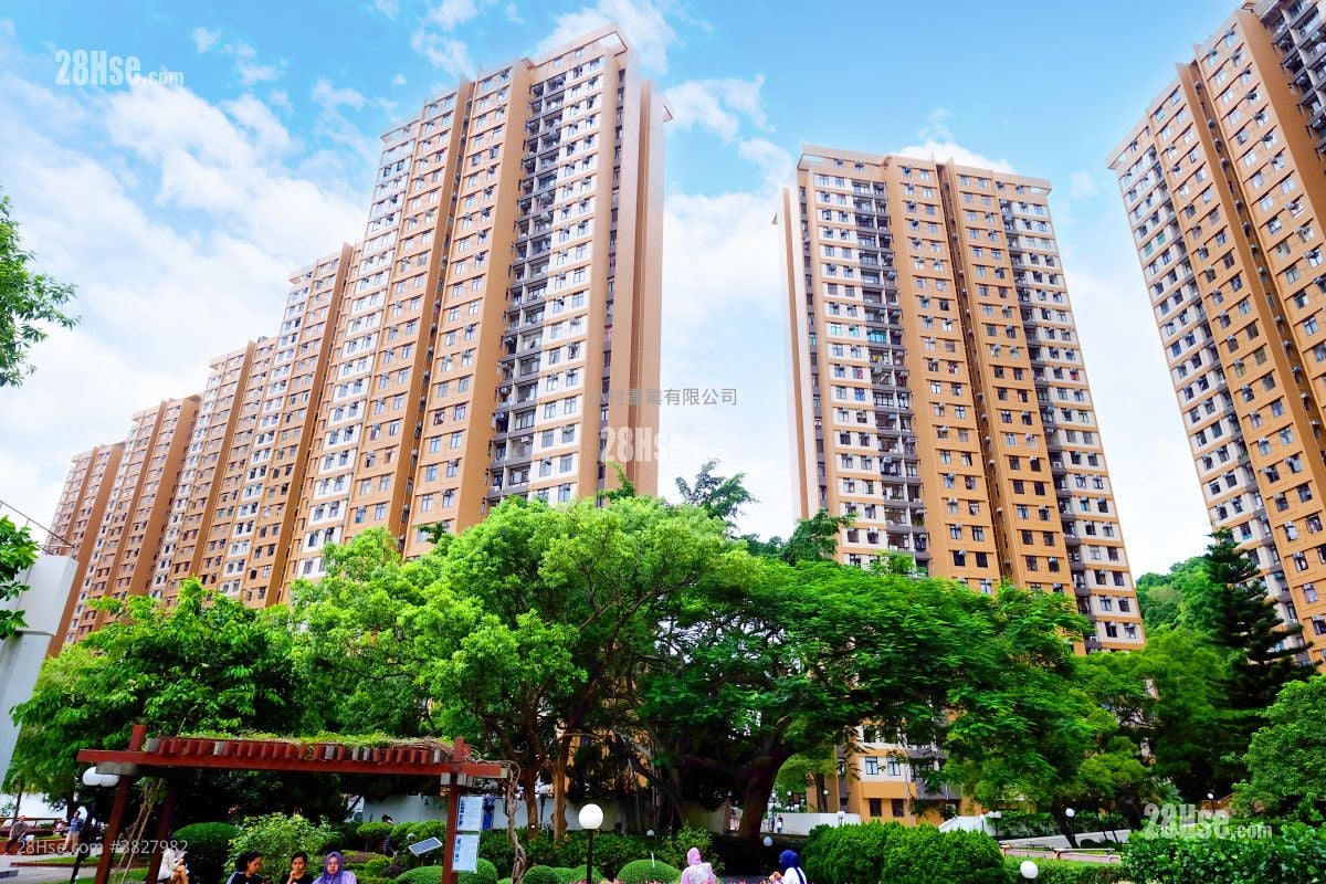 大廈外觀: 置富花園 租盤 3 房 , 1 浴室 588 平方呎