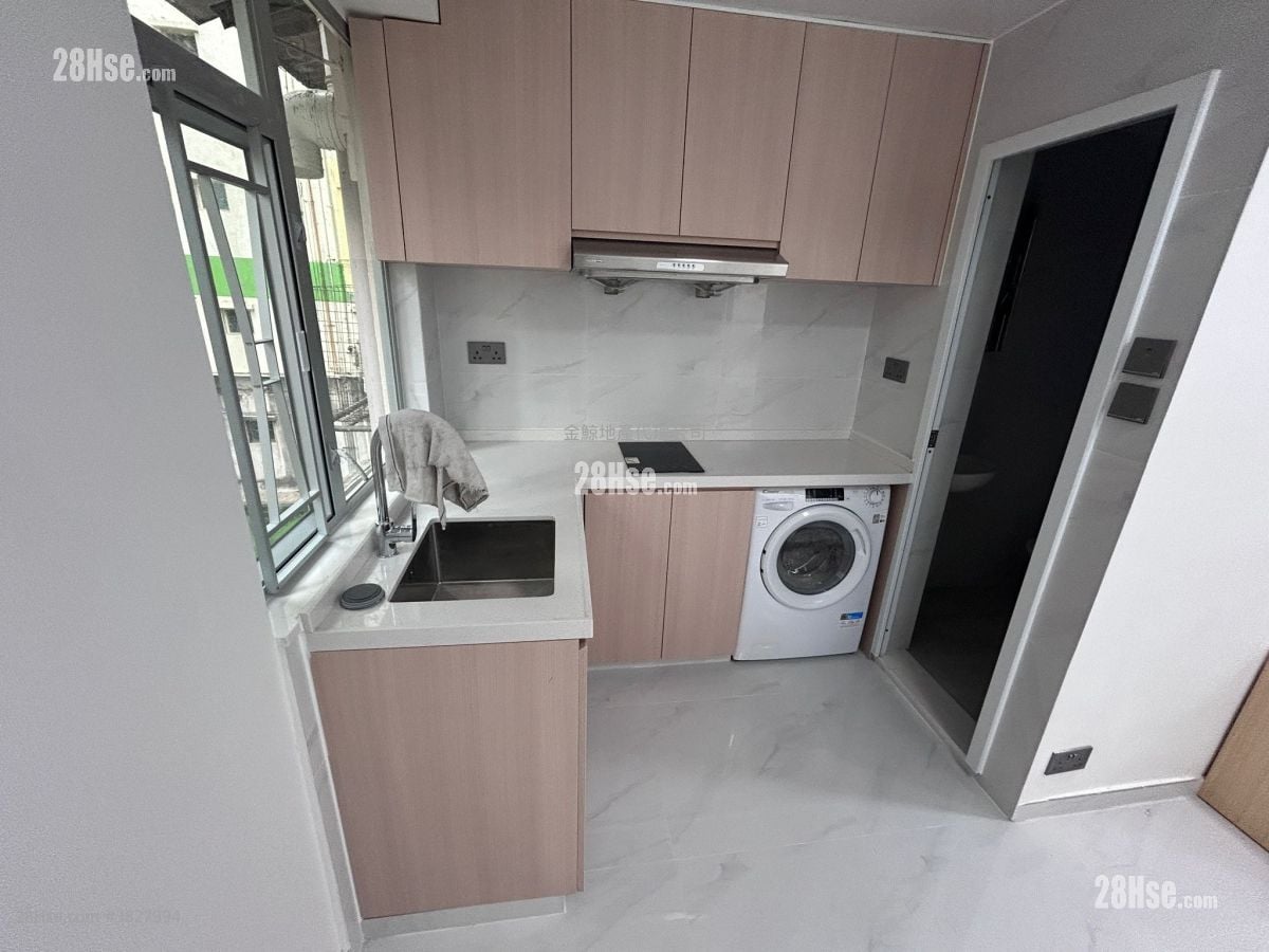 公园大厦 租盘 327 平方尺