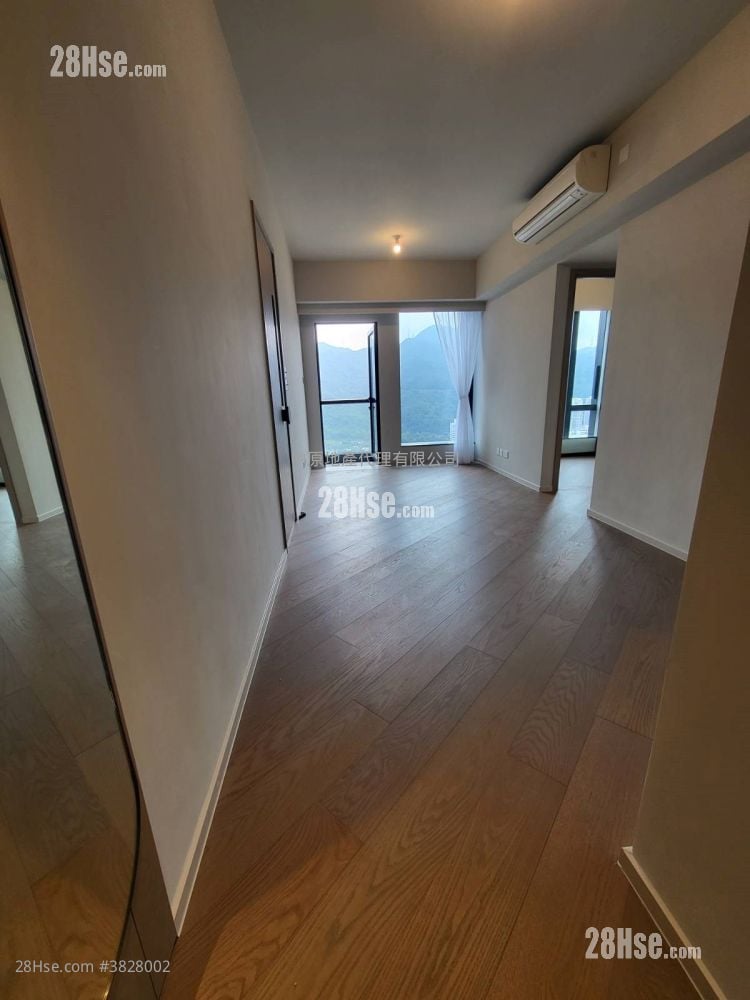 living room: The Pavilia Farm Rental 663 ft²